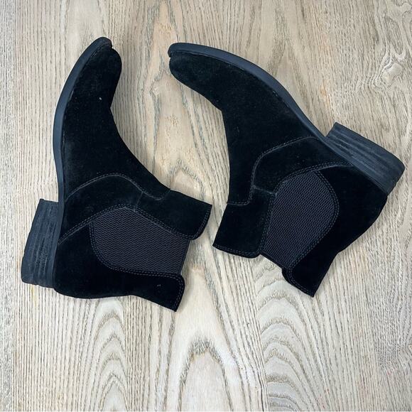 Born Bresson Suede Chelsea Boot Pull On Black Ankle Bootie Women’s 7 - Picture 9 of 13